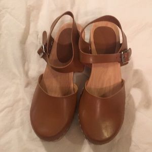 Women’s Clog Dress Shoe
